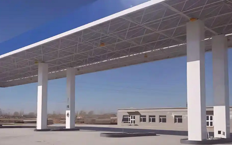 嘉峪关钢结构加油站罩棚_螺栓球网架_挑檐_形象柱!